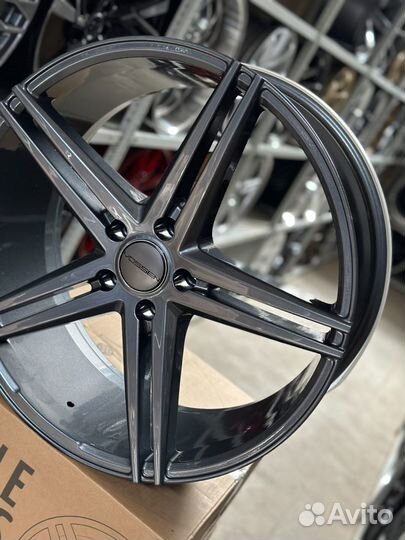Диски Vossen VPS-302 R20 8.5j et+35 5*114.3