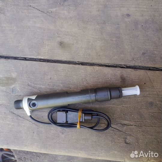 Форсунка 043219362
