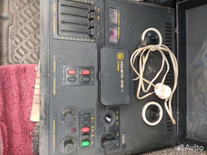 Катушечный магнитофон комета