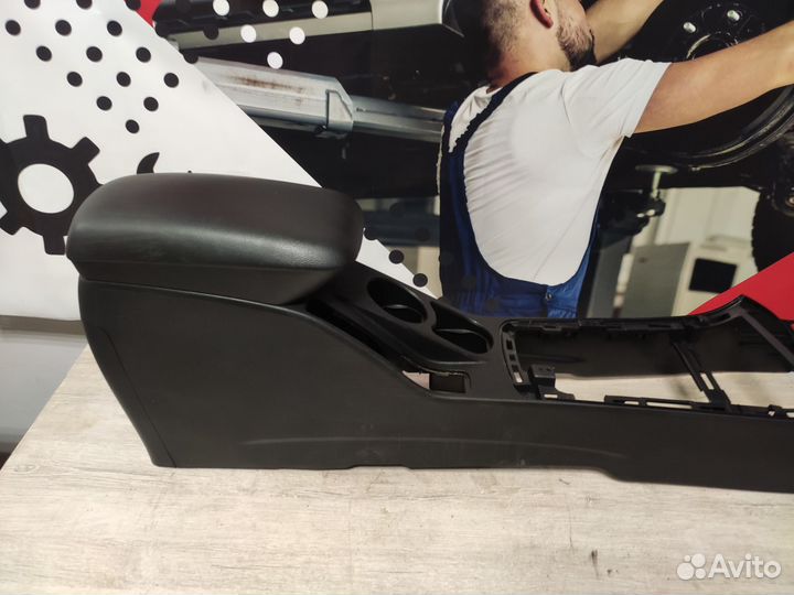 Подлокотник KIA Ceed Киа Сид Дорестайлинг