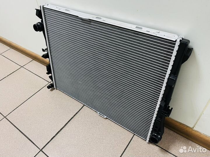 0995001803 Радиатор охлаждения Mercedes W213 W253