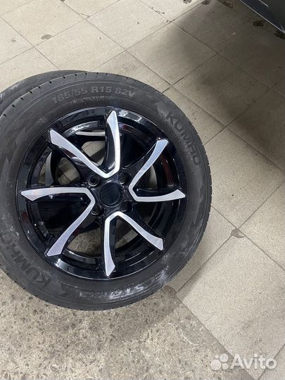 Kumho Ecsta HS52 185/55 R15