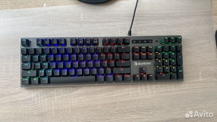 Игровая клавиатура A4 tech bloody B765