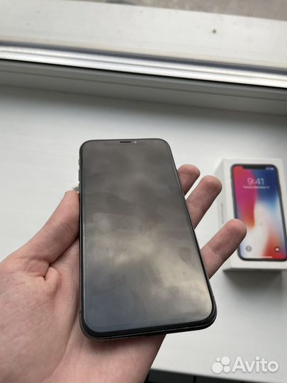 iPhone X, 64 ГБ