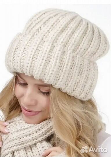 Шапка для девочки новая