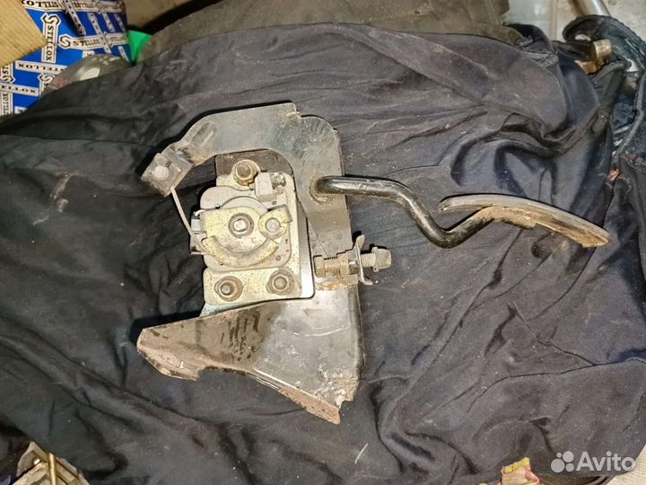 Педаль газа на hyundai Porter 1