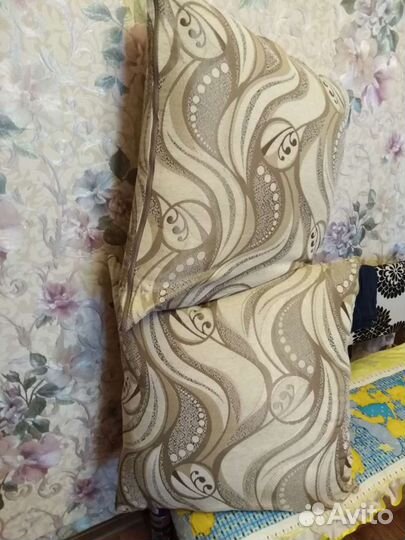 Подушки для дивана