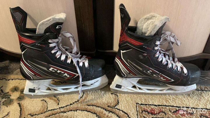 Продам коньки хоккейные юниорские