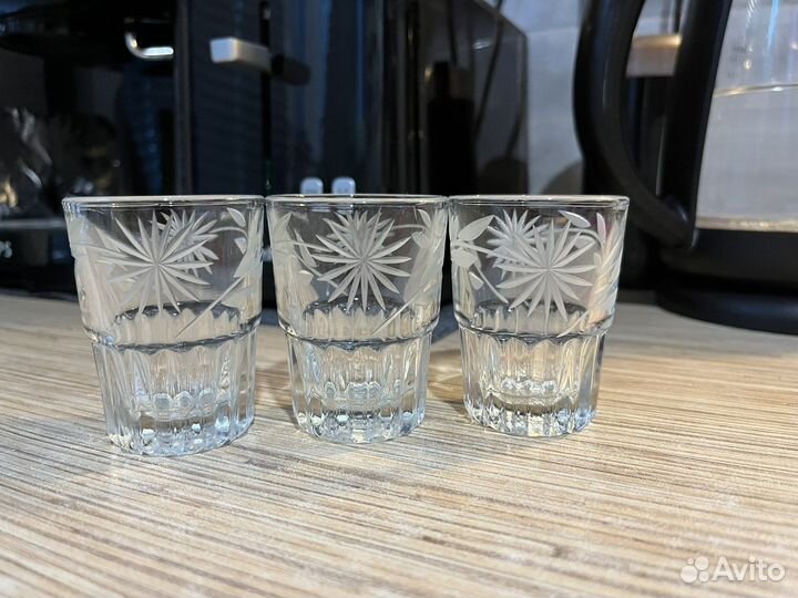 Хрустальные рюмки