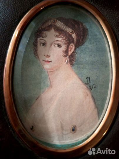 Старинная антикварная рамка