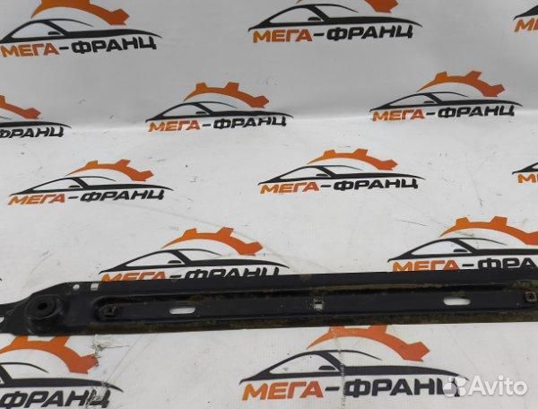 Планка радиатора Peugeot 308 легковой универсал