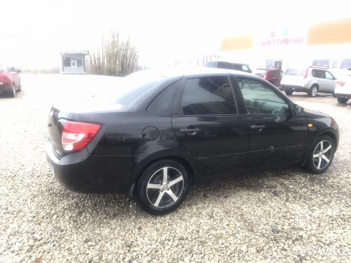 LADA Granta 1.6 МТ, 2013, 146 480 км