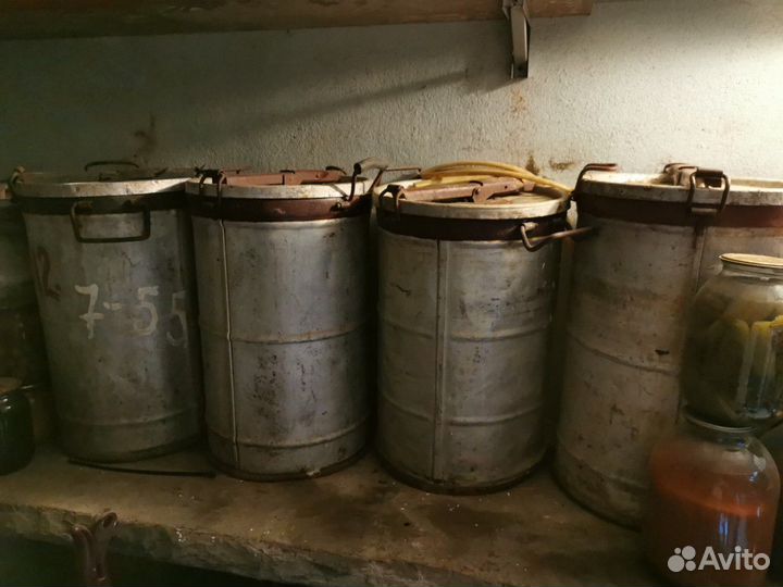 Продам бидоны пищевые