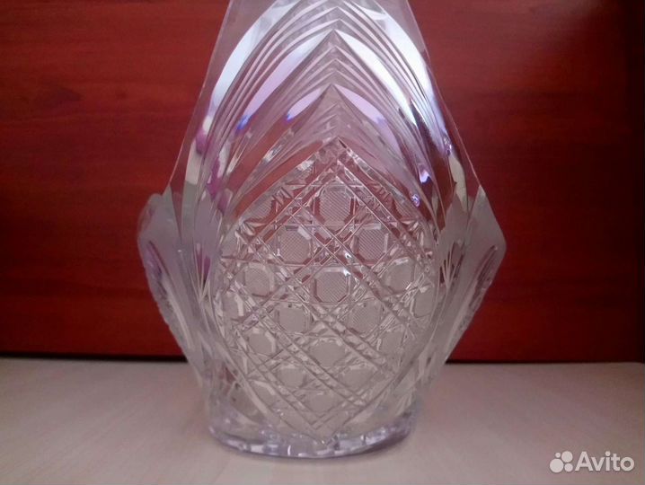 Хрустальная ваза