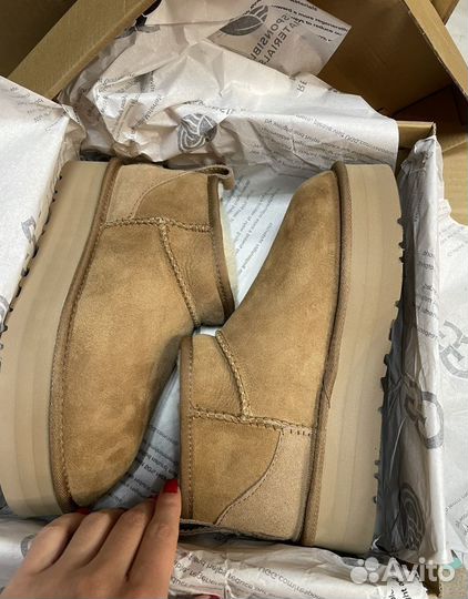 Ugg Classic Ultra Mini Platform