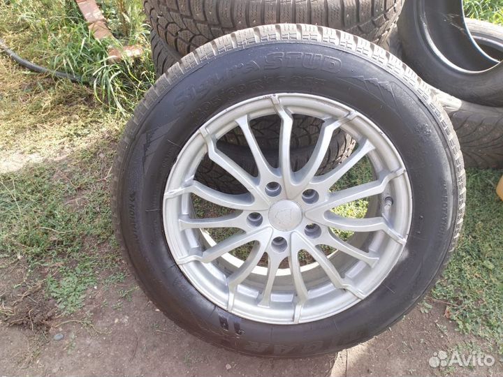 Tigar Sigura Stud 205/60 R16 96B