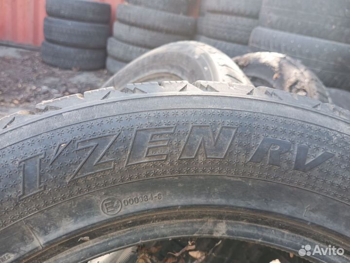 Kumho I'Zen RV Asymmetric 255/55 R18 109H