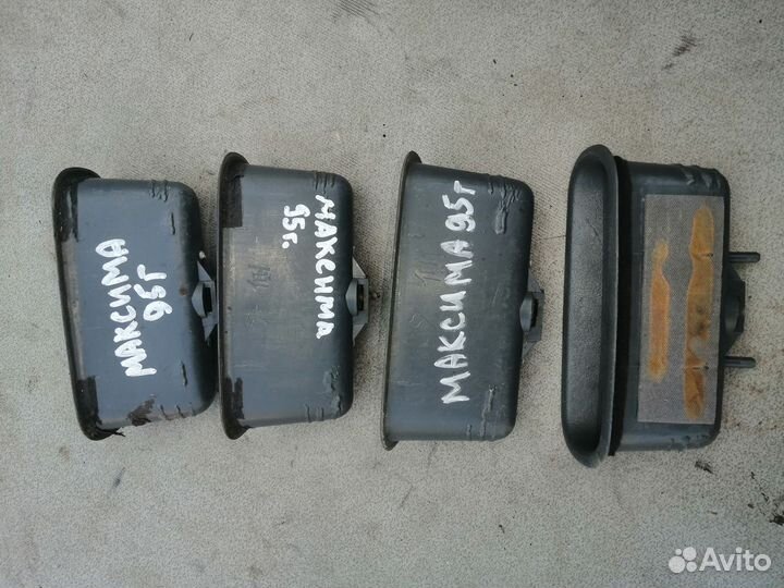 Ручка обшивки двери для Nissan Maxima (A32)