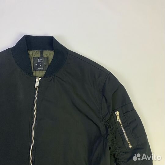 Бомбер Bershka оригинал