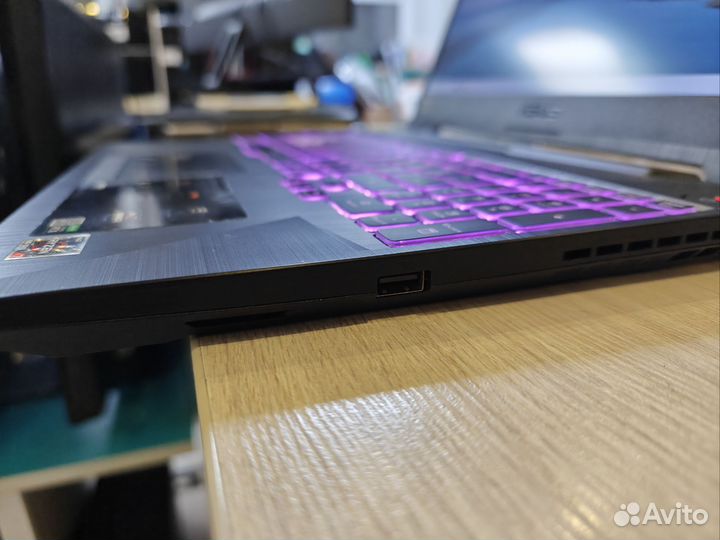 Игровой ноутбук Asus (RTX2060/Ryzen 7/16 озу)