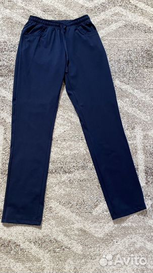 Спортивный костюм женский весенний