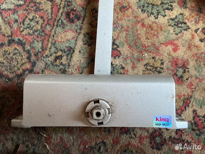 Доводчики дверей