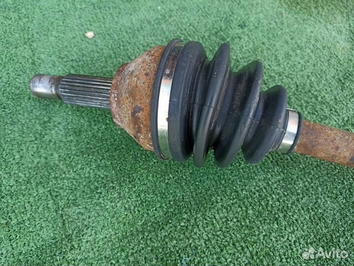 Полуось (привод) передний левый Ford Focus 1