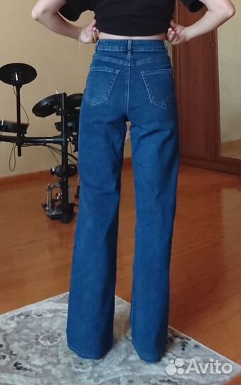 Джинсы широкие