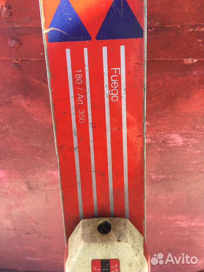 Горнолыжные лыжи