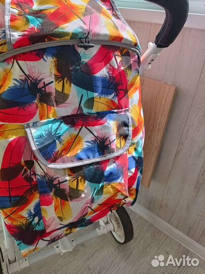 Прогулочная коляска