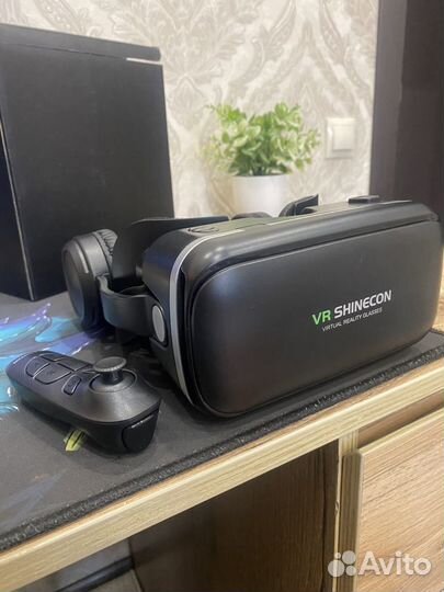 VR Шлем наушники + джойстик. VR shinecon