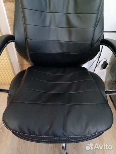 Бюрократ T-9950 черный, экокожа, мультиблок