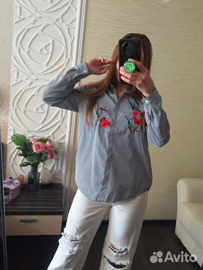 Рубашка полосатая синяя женская с цветами 42 S
