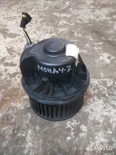 Моторчик печки на Форд Мондео 2012 год