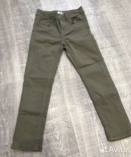 Джинсы для девочки kiabi