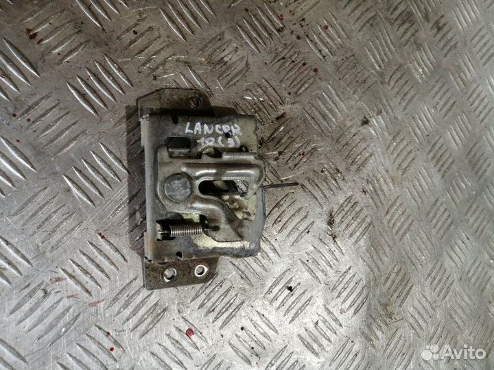 Замок капота передний Mitsubishi Lancer 10 CY2A