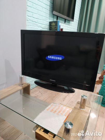 Телевизор samsung + hdmi кабель 2 метра