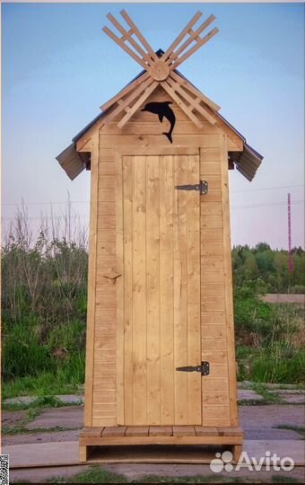 Уличный туалет деревянный SOX564