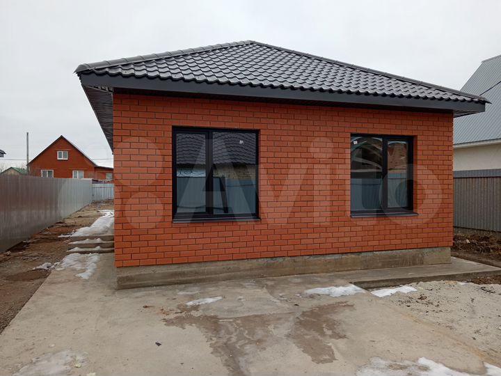 Дом 98 м² на участке 5 сот.