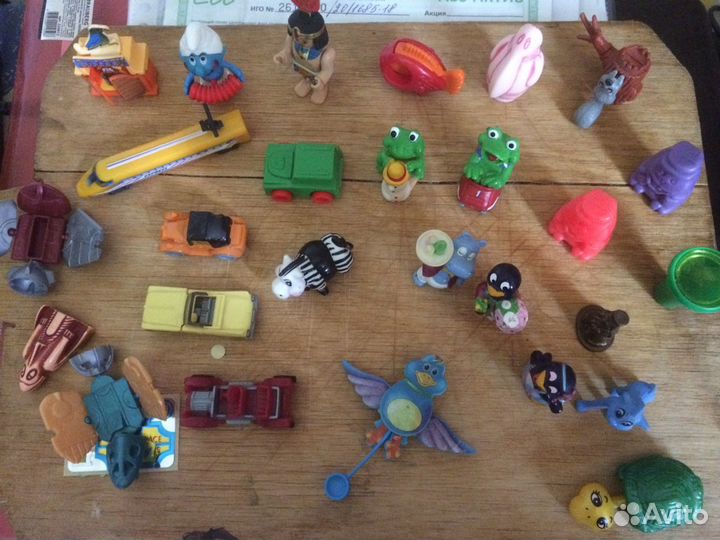 Машинки, фигурки из киндер- сюрприз