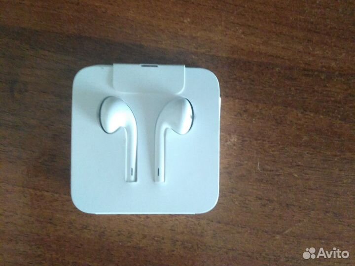 Наушники для iPhone