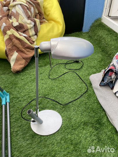 Лампа настольная