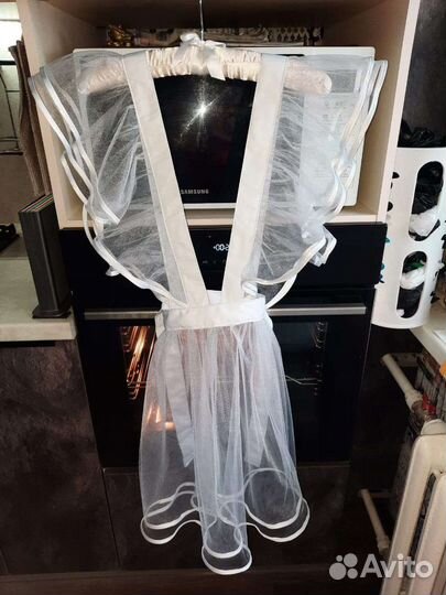 Белый школьный фартук