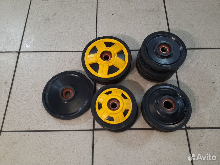 Ролики BRP MXZ Renegade 1000