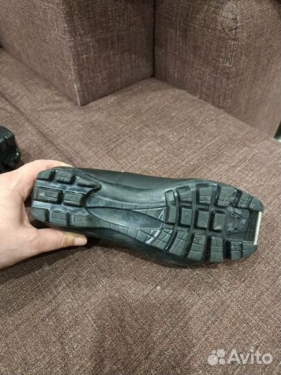 Лыжные ботинки