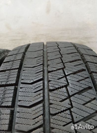 Bridgestone Blizzak Ice 225/45 R17 99W