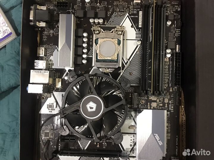 Материнская плата с процессором