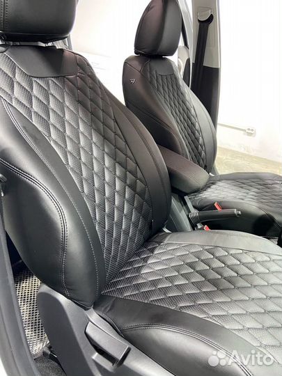 Чехлы Байрон Hundai Solaris 17+ черный ромб