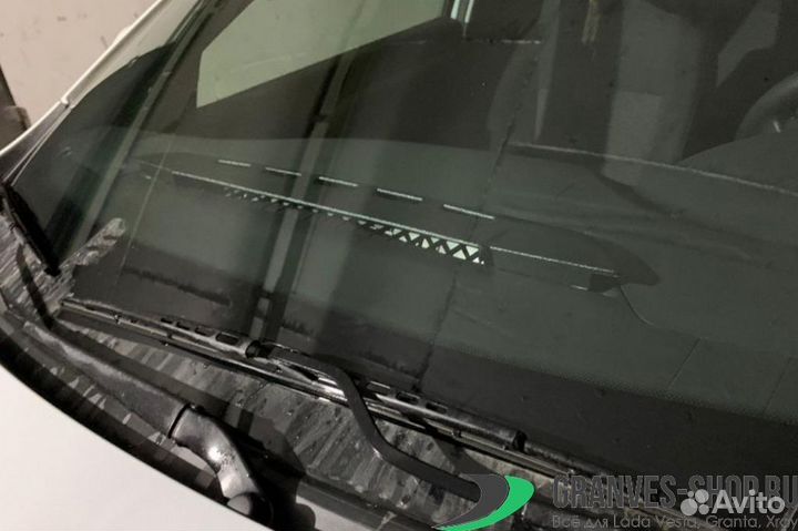 Дефлектор обогрева лобового стекла Веста