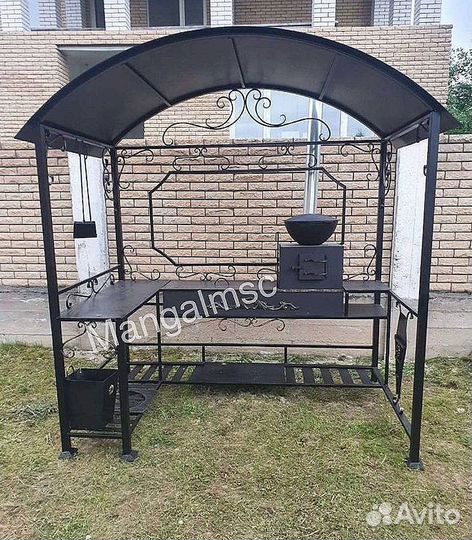 Мангал с крышей лофт